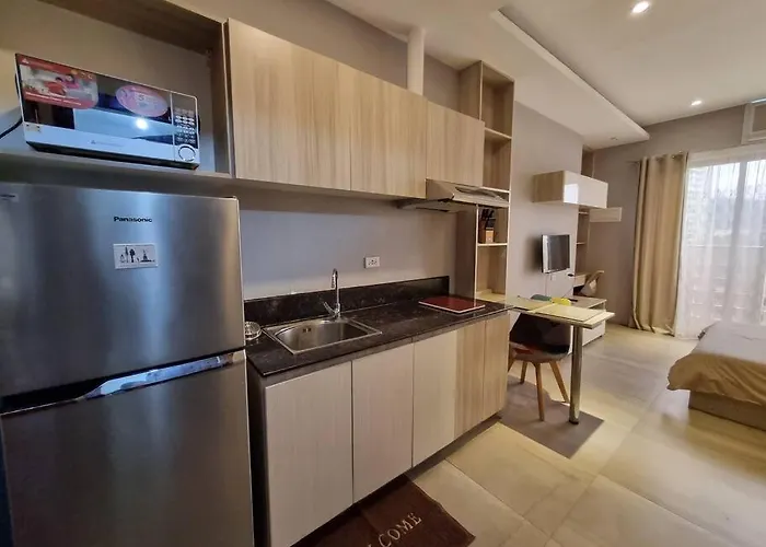 Cozy 5 Min Walk From Ayala, Business Park