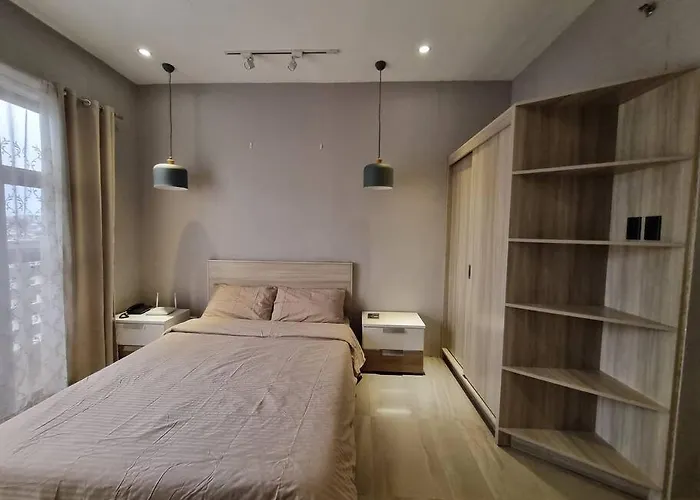 Cozy 5 Min Walk From Ayala, Business Park *
