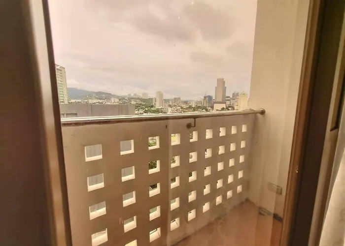 Cozy 5 Min Walk From Ayala, Business Park